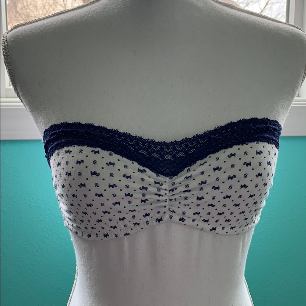 Victoria’s Secret Bandaeu Bra